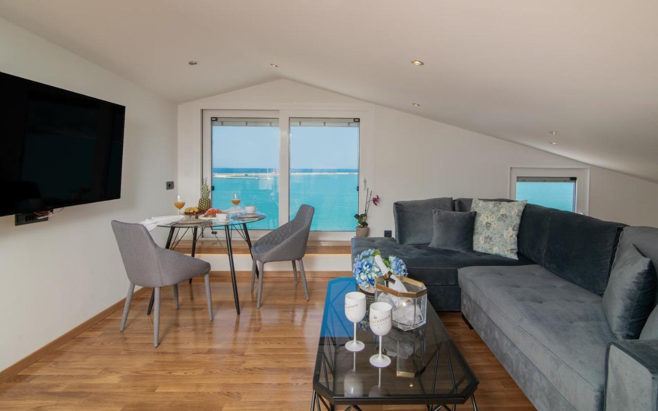Minimal Loft With Sea View Over Zakynthos Harbor! Exterior photo