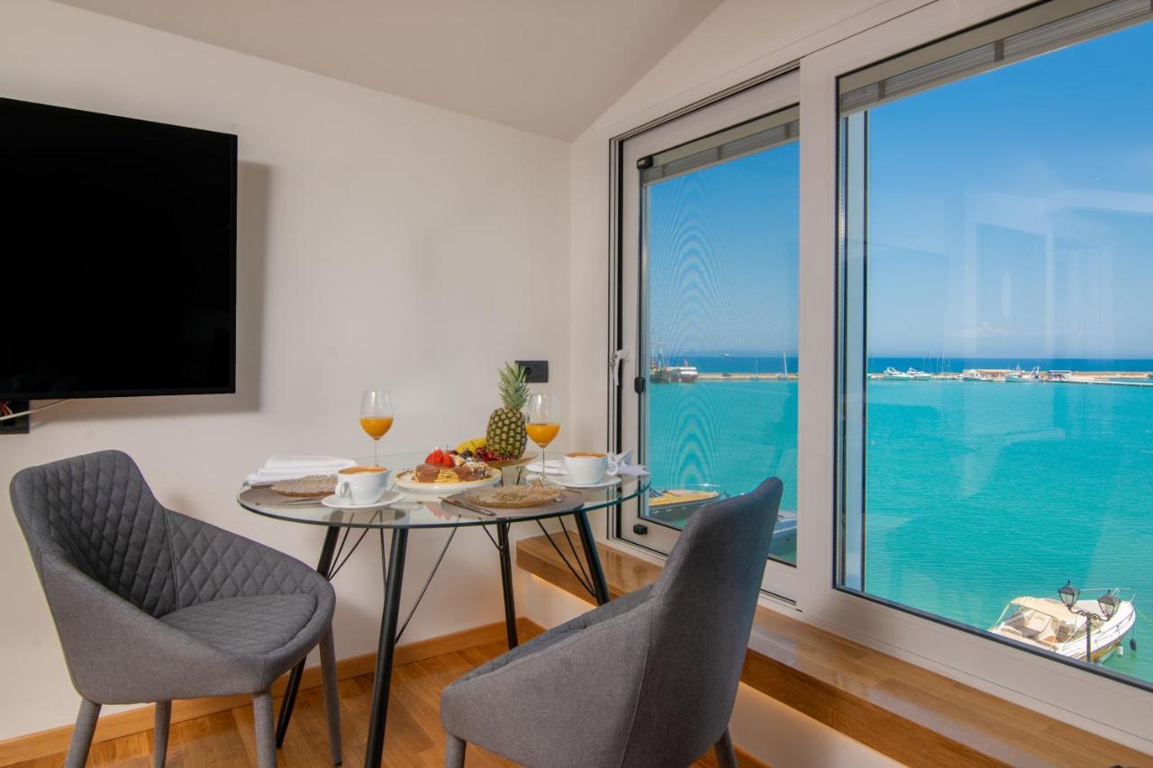 Minimal Loft With Sea View Over Zakynthos Harbor! Exterior photo